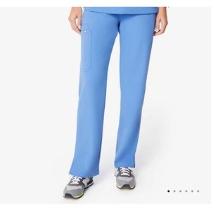 NWT Figs Kade Cargo Scrub Pant